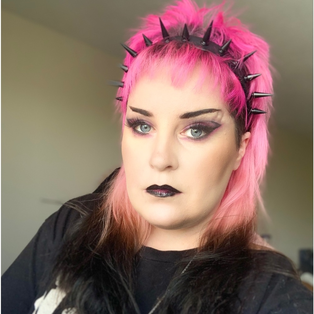 Meet your Posher, Nikki